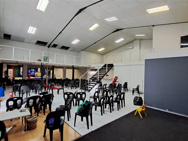 660 m² Industrial space 660 m² Industrial space