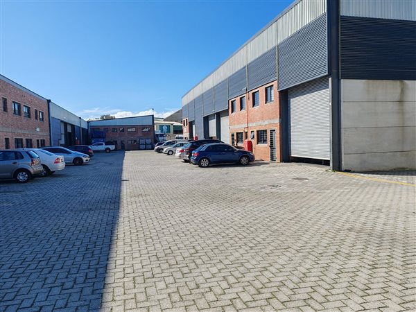 1 422  m² Industrial space