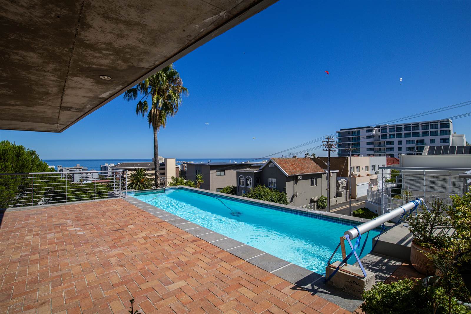 2 Bed Apartment in Sea Point photo number 27