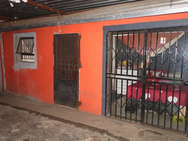 1 Bedroom House 1 Bedroom House