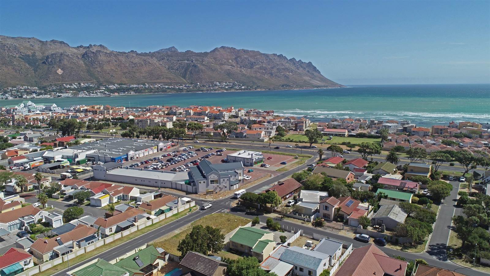 2 Bed Apartment in Gordons Bay Central photo number 19