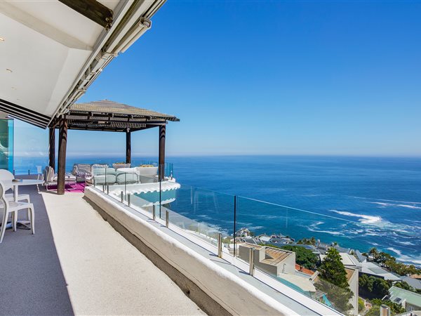 6 Bed House in Bantry Bay