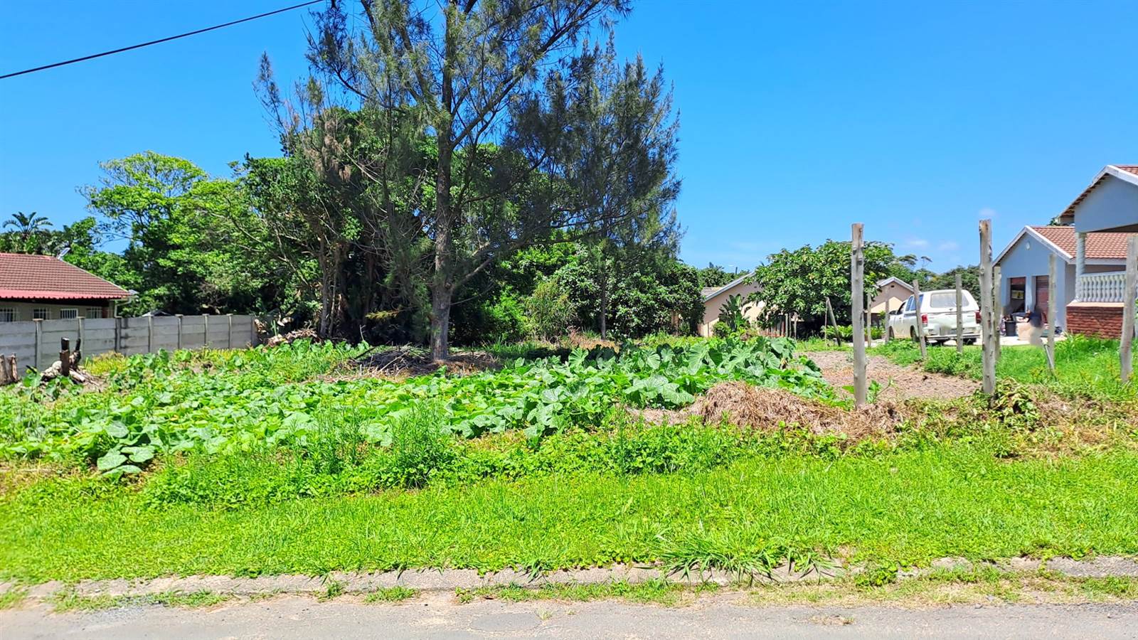 1064 m² Land available in Port Edward photo number 2