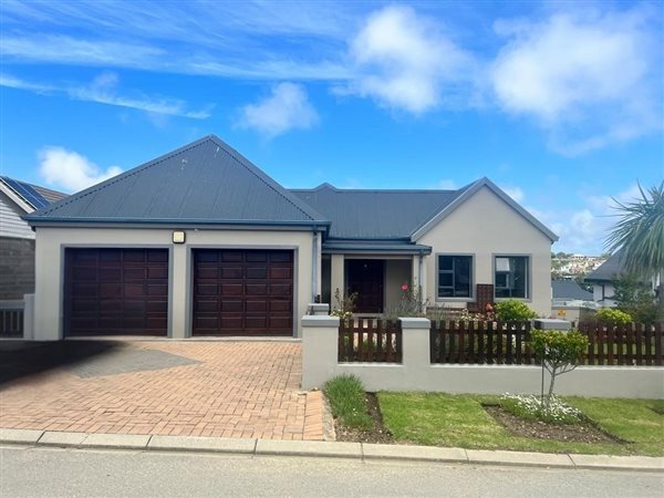 4 Bedroom House 4 Bedroom House