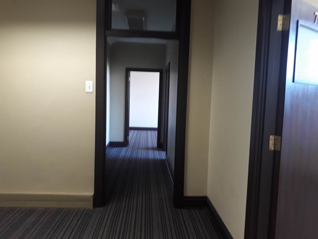 50  m² Office Space in Pretoria Central photo number 4