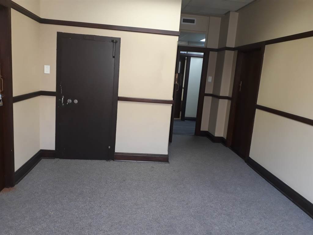 50  m² Office Space in Pretoria Central photo number 3