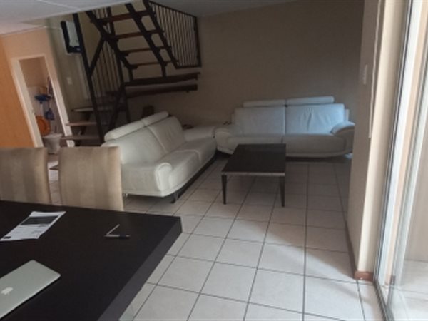 3 Bedroom Duplex 3 Bedroom Duplex