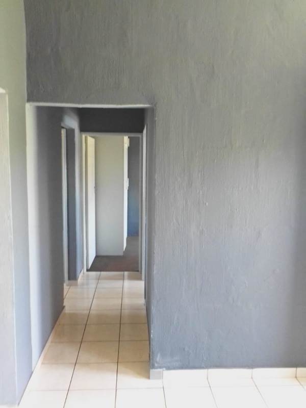 3 Bed House in Klipspruit West photo number 20