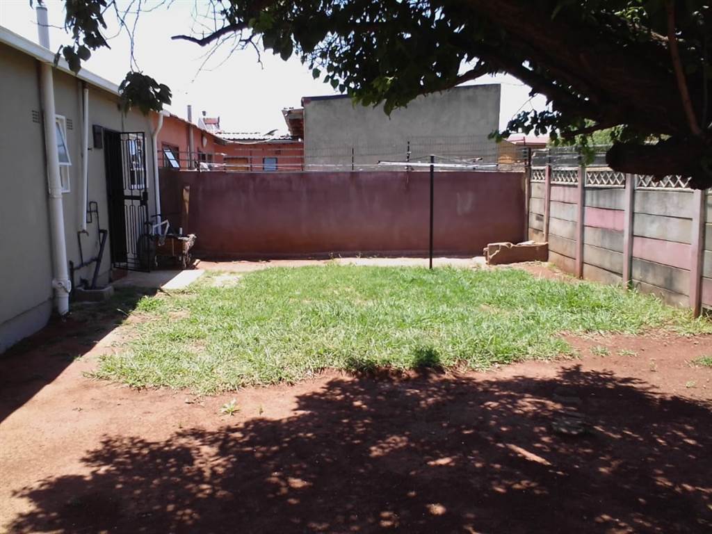 3 Bed House in Klipspruit West photo number 26