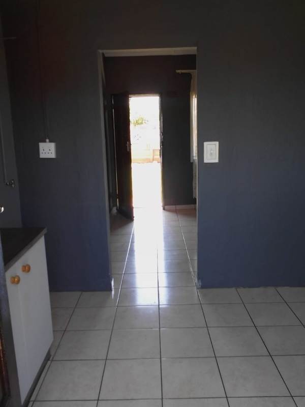 3 Bed House in Klipspruit West photo number 15