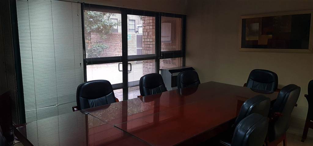 400  m² Commercial space in Woodmead photo number 13