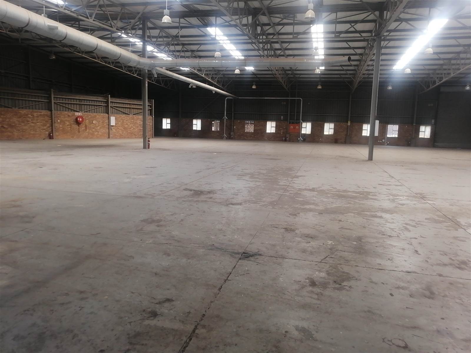 2754  m² Industrial space in Stormill photo number 22