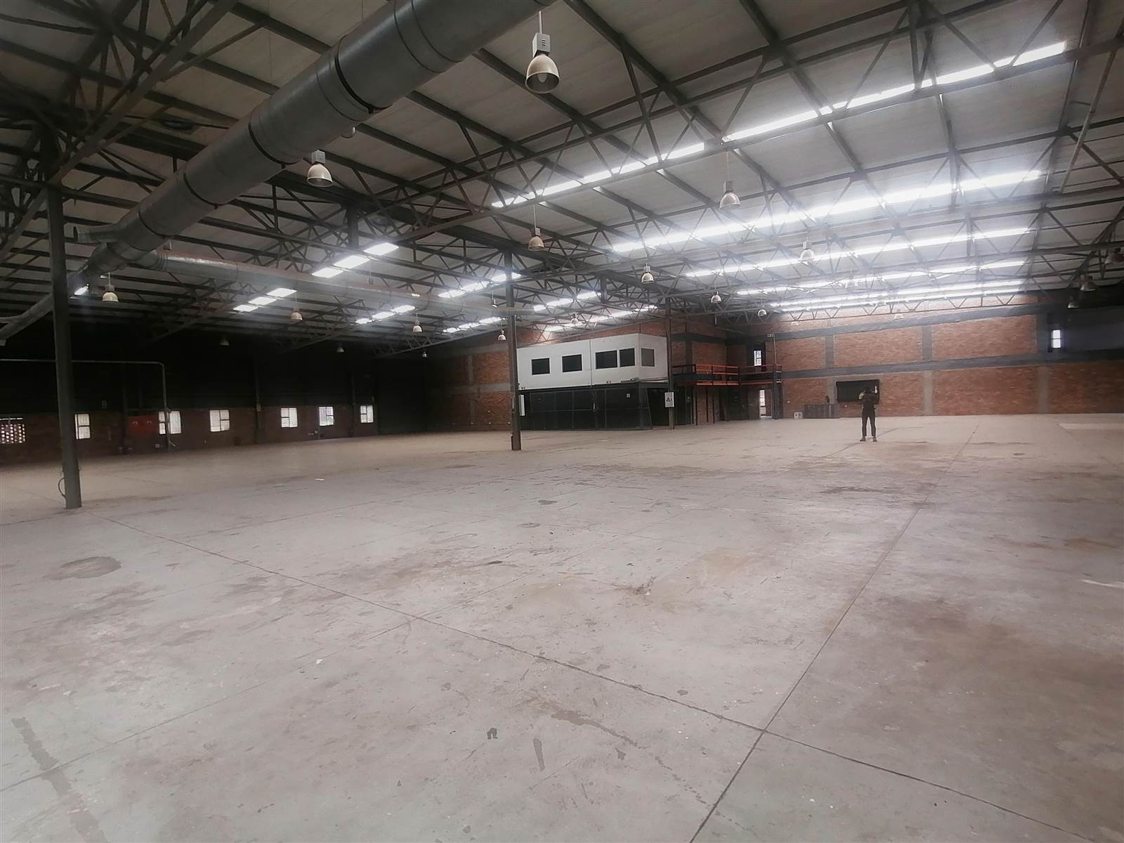 2754  m² Industrial space in Stormill photo number 20