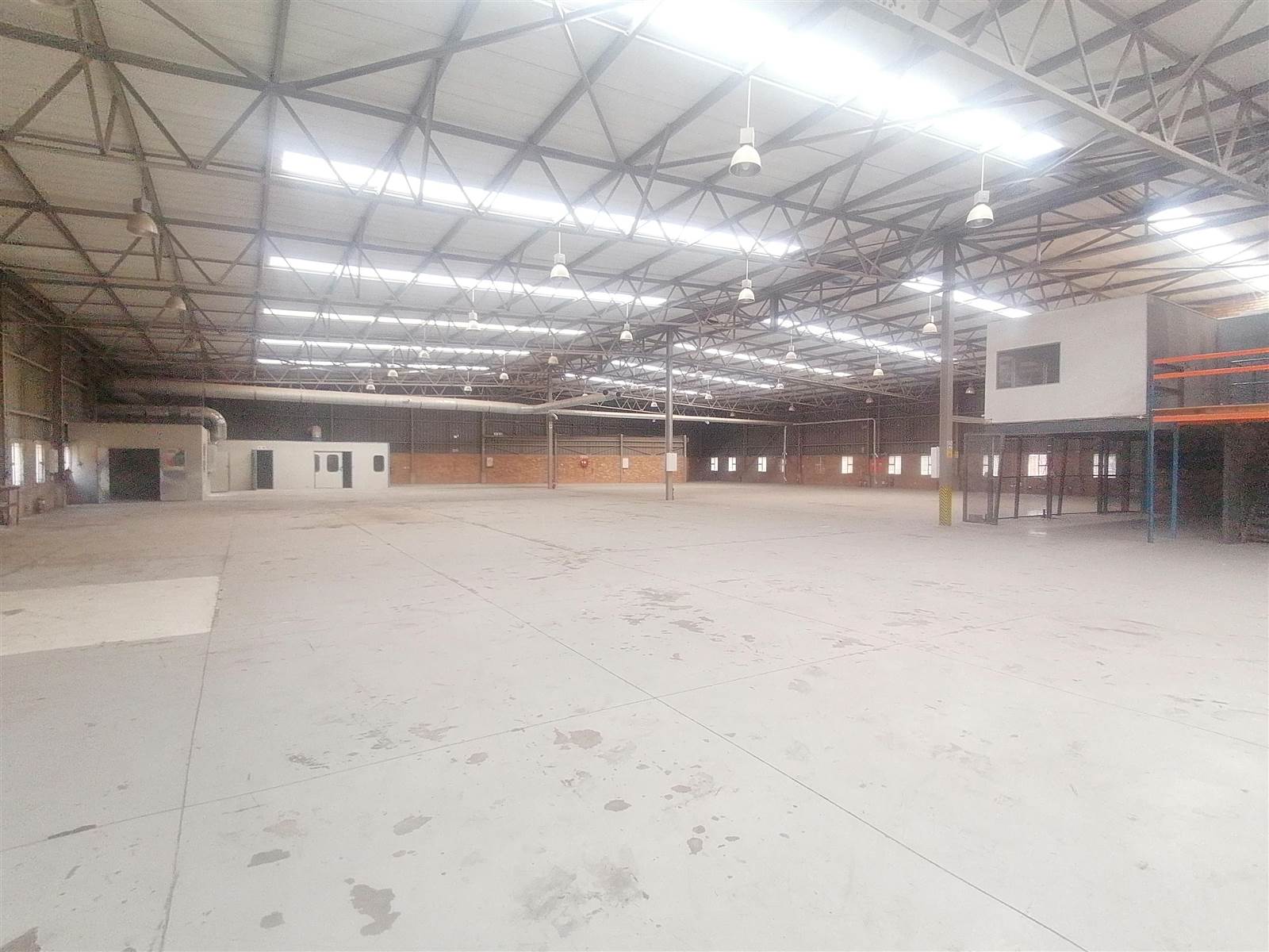 2754  m² Industrial space in Stormill photo number 27