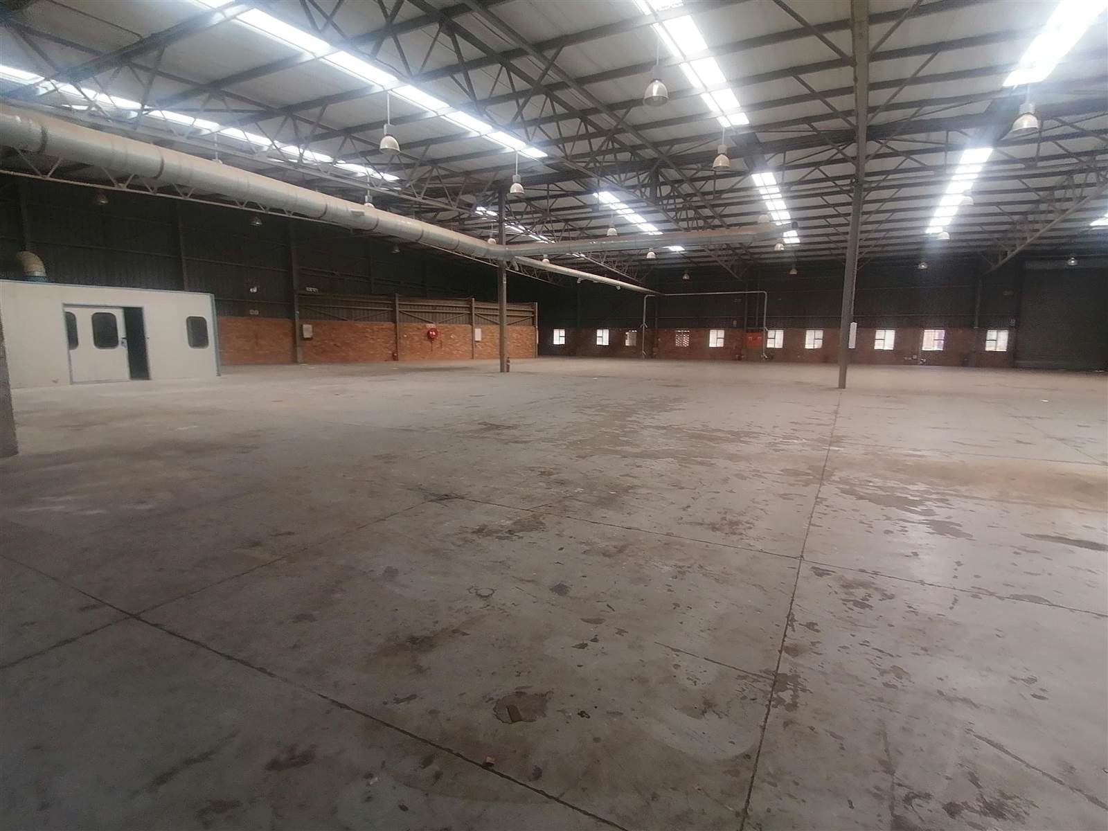 2754  m² Industrial space in Stormill photo number 21