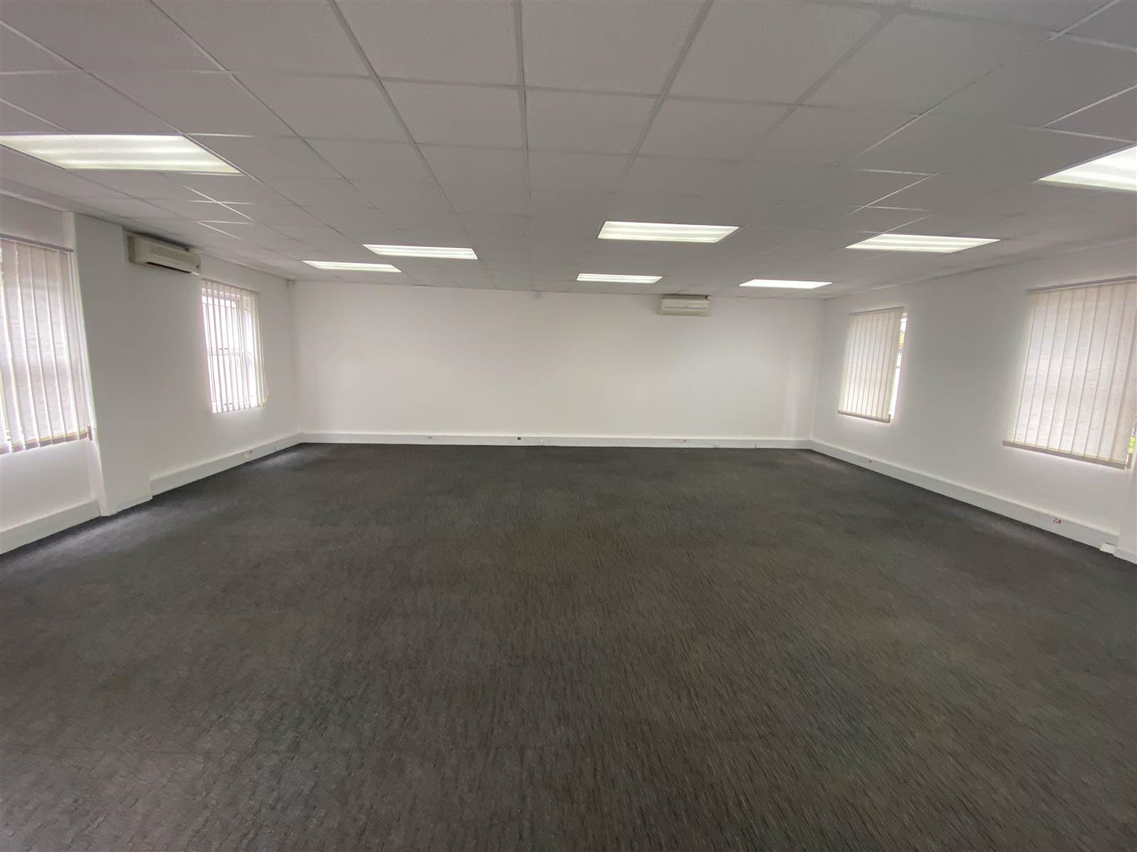 165  m² Commercial space in Parkmore photo number 16