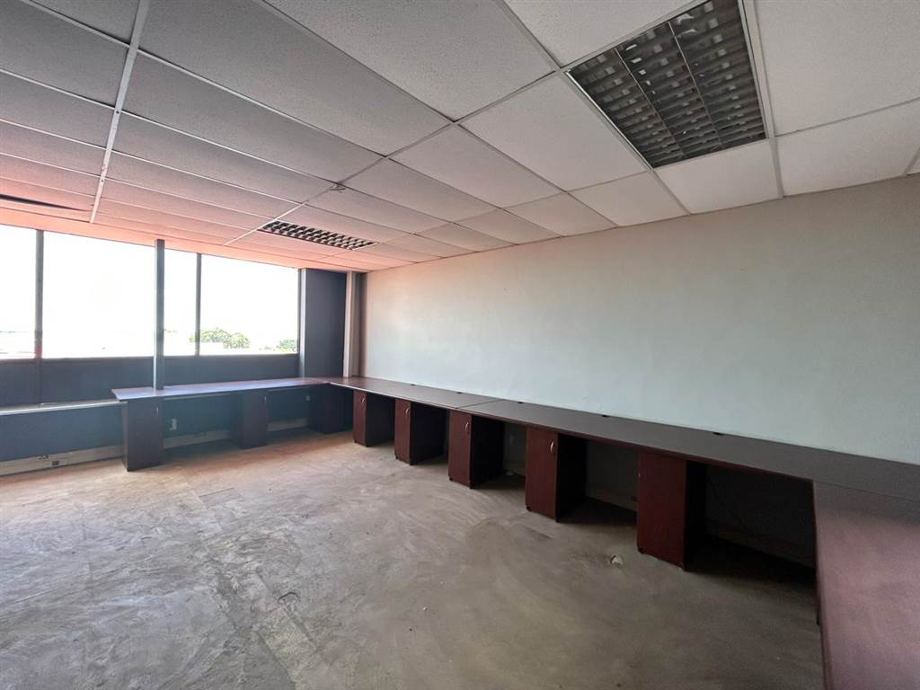 225  m² Commercial space in Horizon View photo number 13