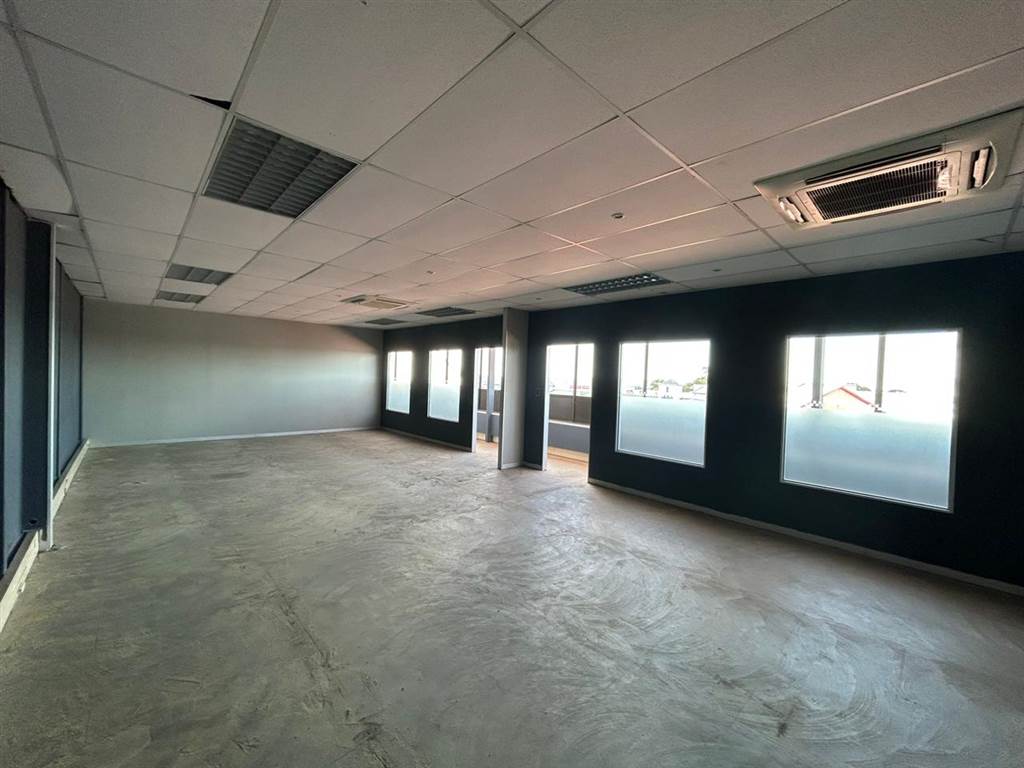 225  m² Commercial space in Horizon View photo number 5