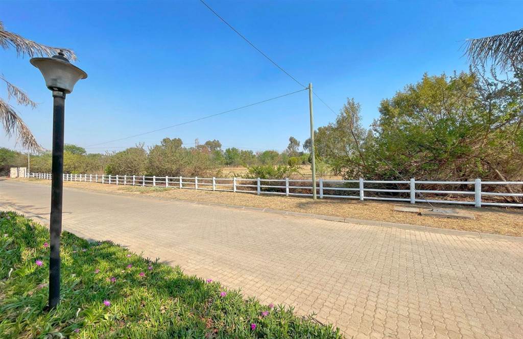 1.2 ha Land available in Kyalami AH photo number 10