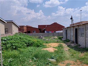 311 m² Land available in Springs Central