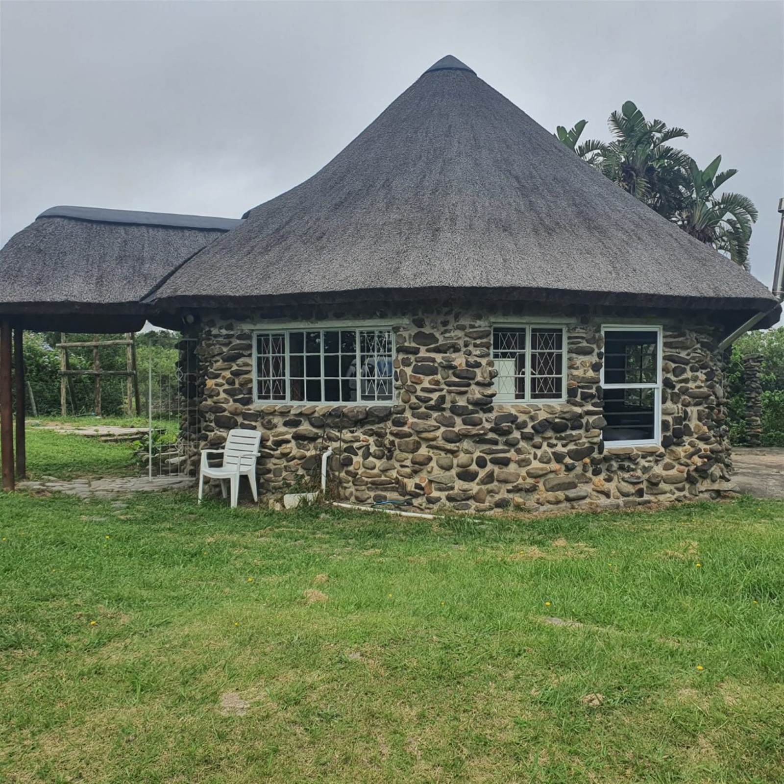 1 Bed House in Kwelera photo number 1