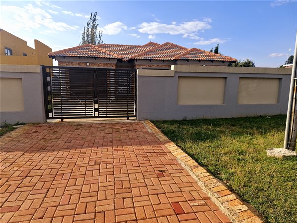 2 Bedroom House
