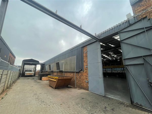 790  m² Industrial space