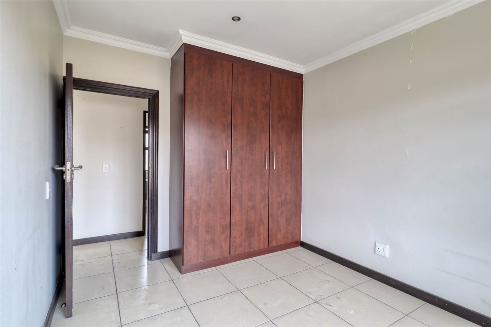 2 Bed Apartment in Ebotse Estate photo number 9