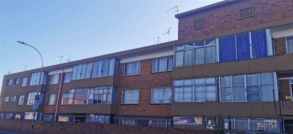 1.5 Bed Flat in West Turffontein photo number 7