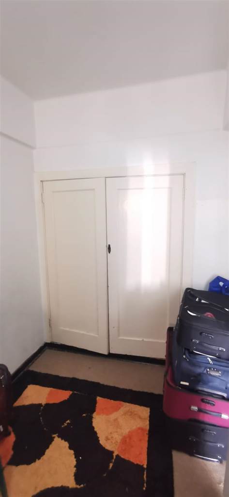 1.5 Bed Flat in West Turffontein photo number 8