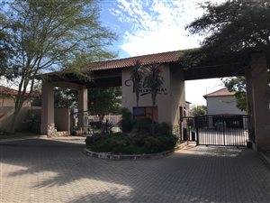 3 Bed Townhouse in Krugersdorp Central