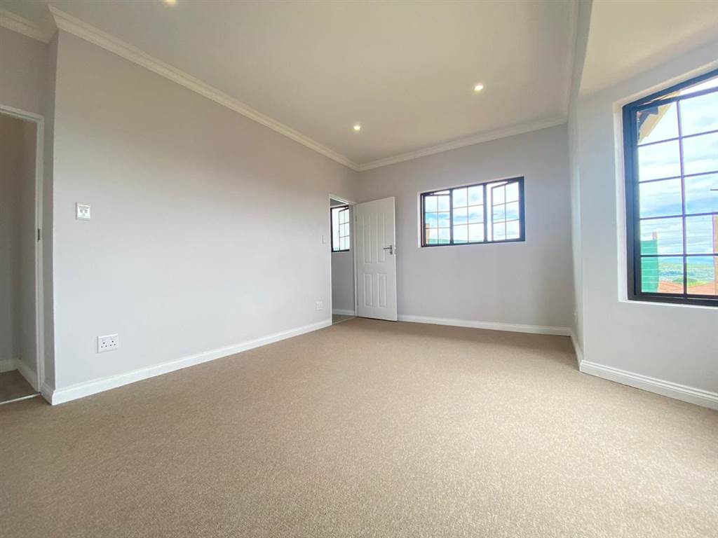 2 Bed House in Howick photo number 14