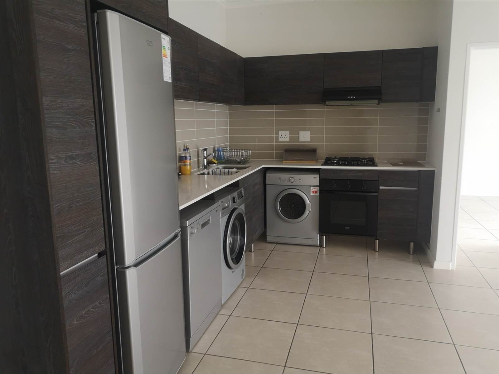1 Bed Apartment in Modderfontein photo number 9