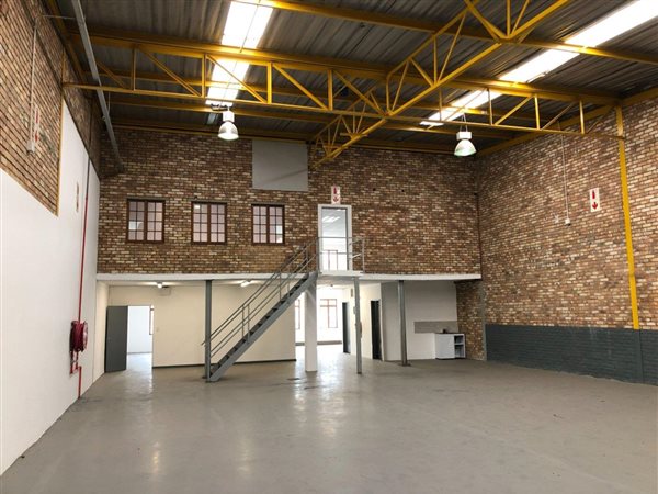 534  m² Commercial space