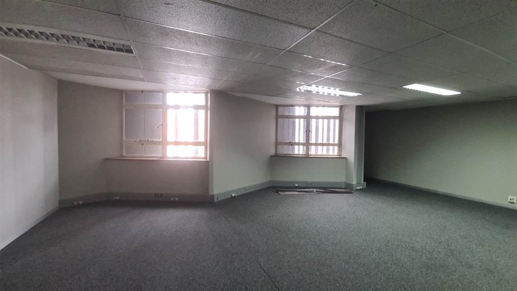 334  m² Commercial space in Pretoria Central photo number 16