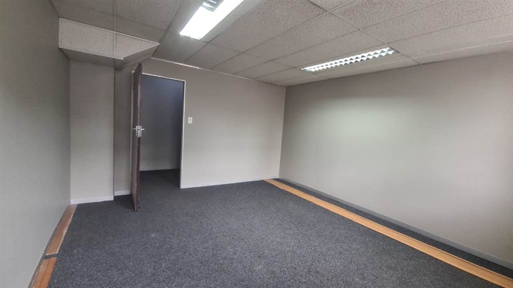 334  m² Commercial space in Pretoria Central photo number 22
