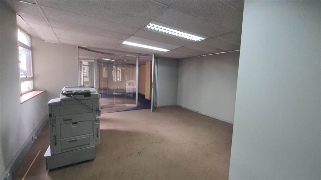 334  m² Commercial space in Pretoria Central photo number 8