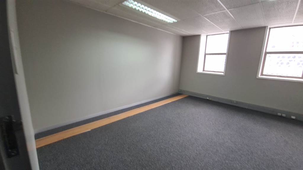 334  m² Commercial space in Pretoria Central photo number 20