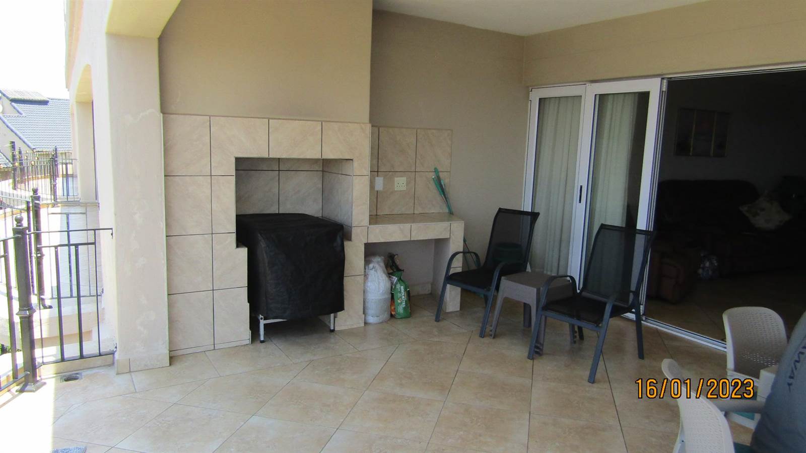 3 Bed House in Uvongo photo number 4