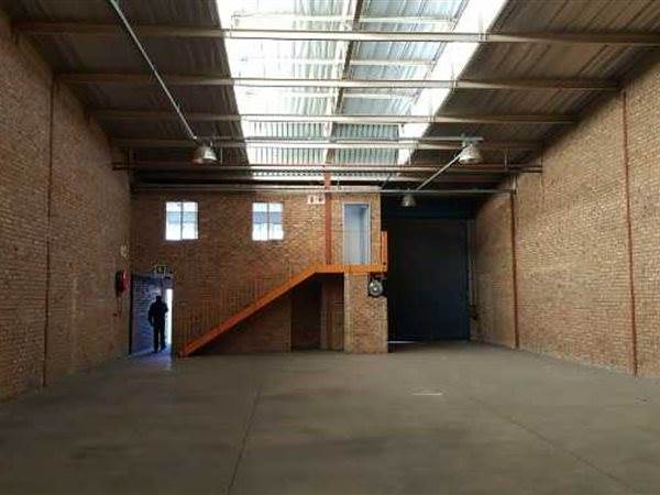350  m² Industrial space in Meadowdale photo number 10