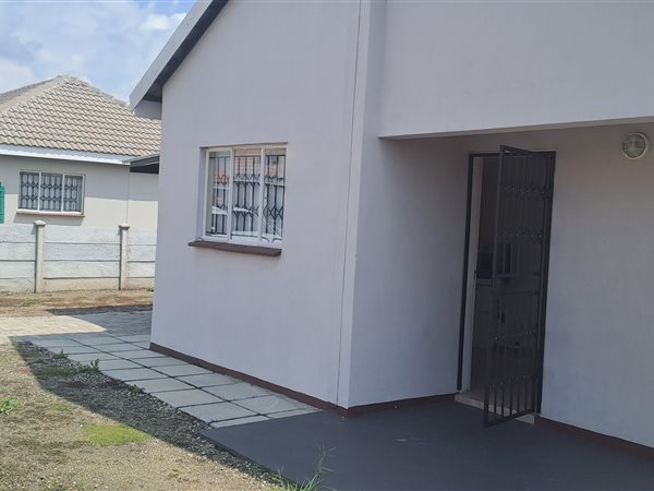3 Bedroom House 3 Bedroom House