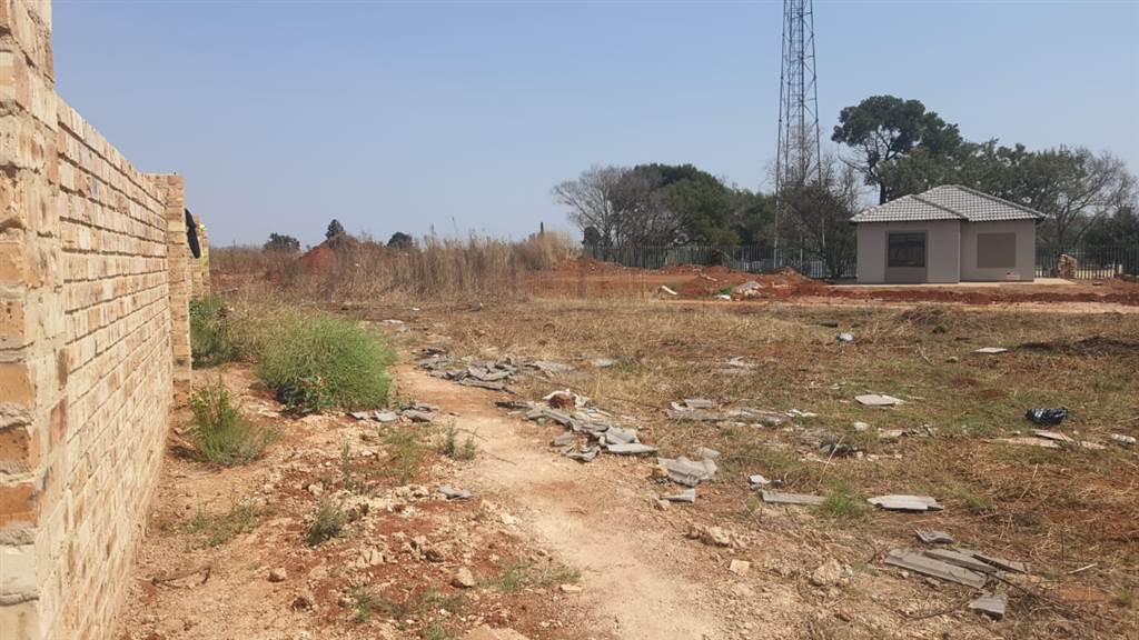 325 m² Land available in Westonaria photo number 6