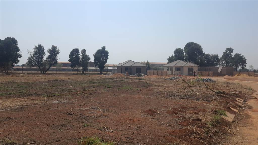 325 m² Land available in Westonaria photo number 7