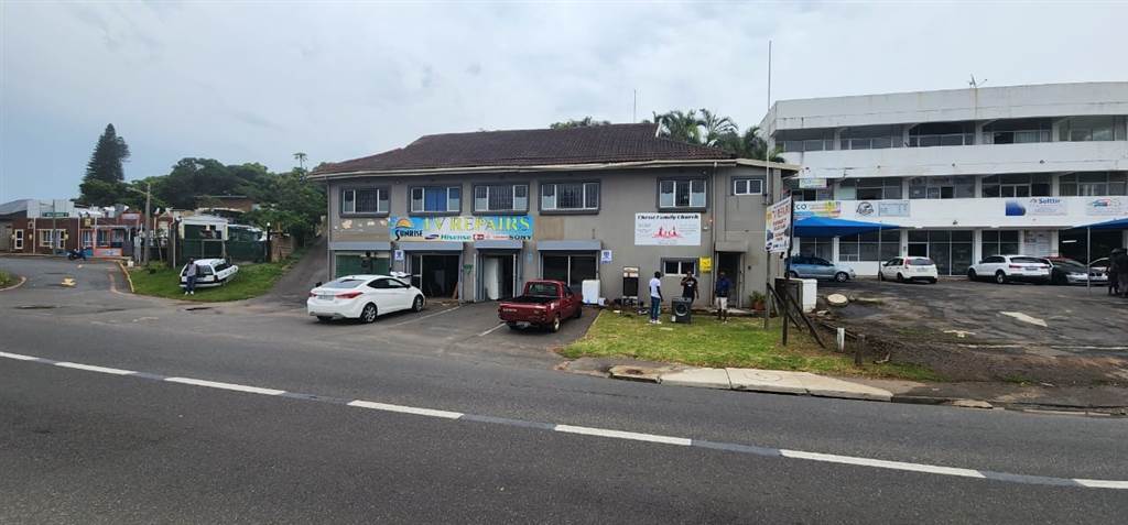 100  m² Commercial space in Doonside photo number 1