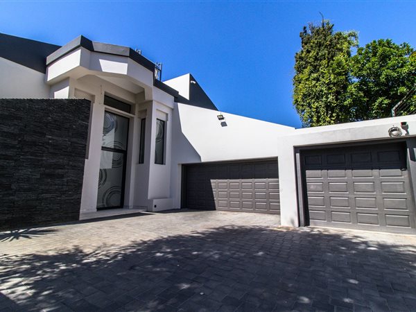 3 Bedroom House 3 Bedroom House