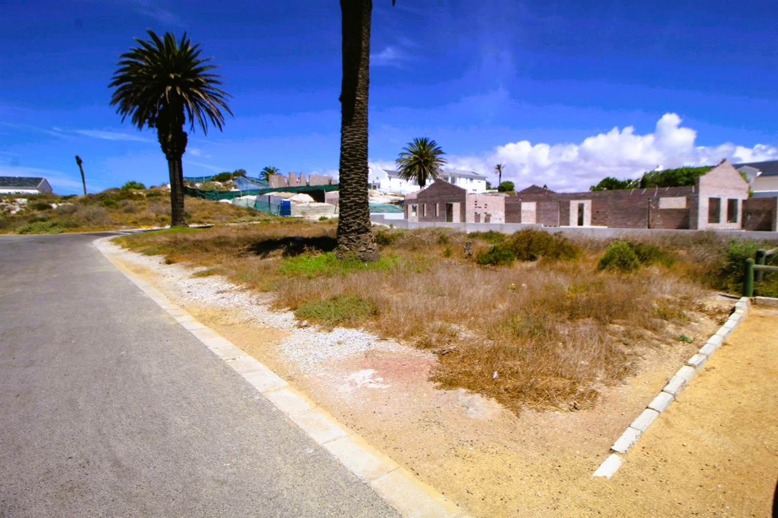 634 m² Land available in Shelley Point photo number 2