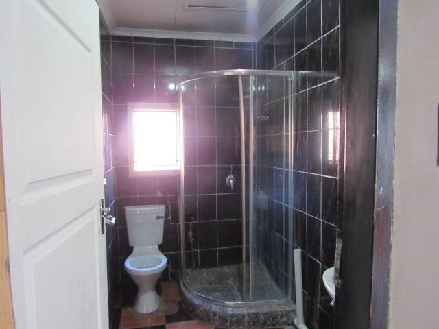 2 Bed House in Mabopane photo number 20