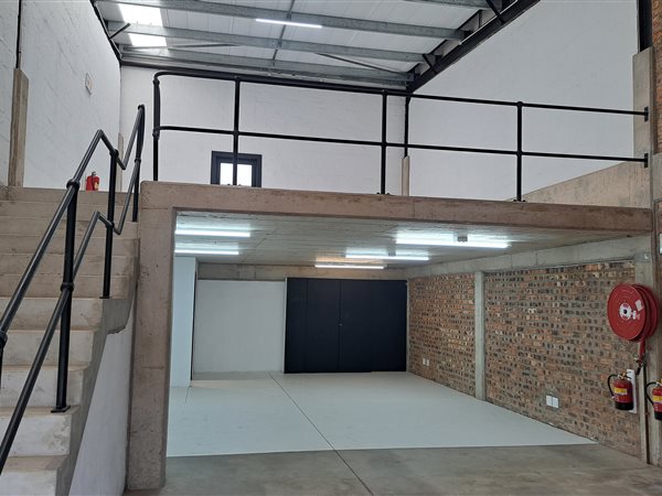 150  m² Industrial space