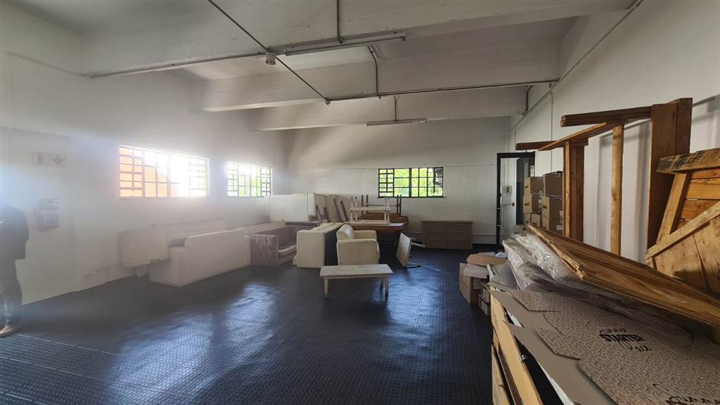 174  m² Commercial space in Pretoria Central photo number 5