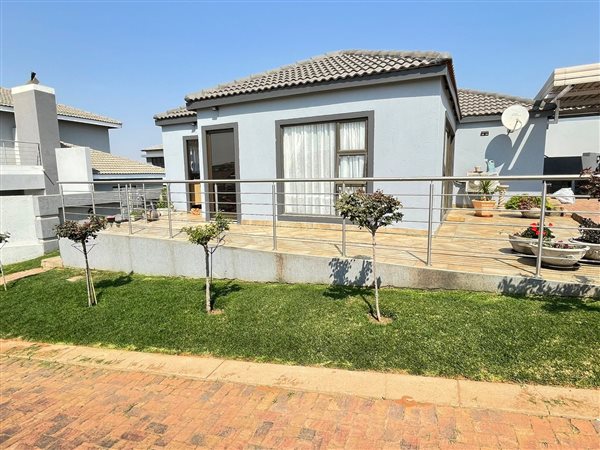 2 Bedroom House